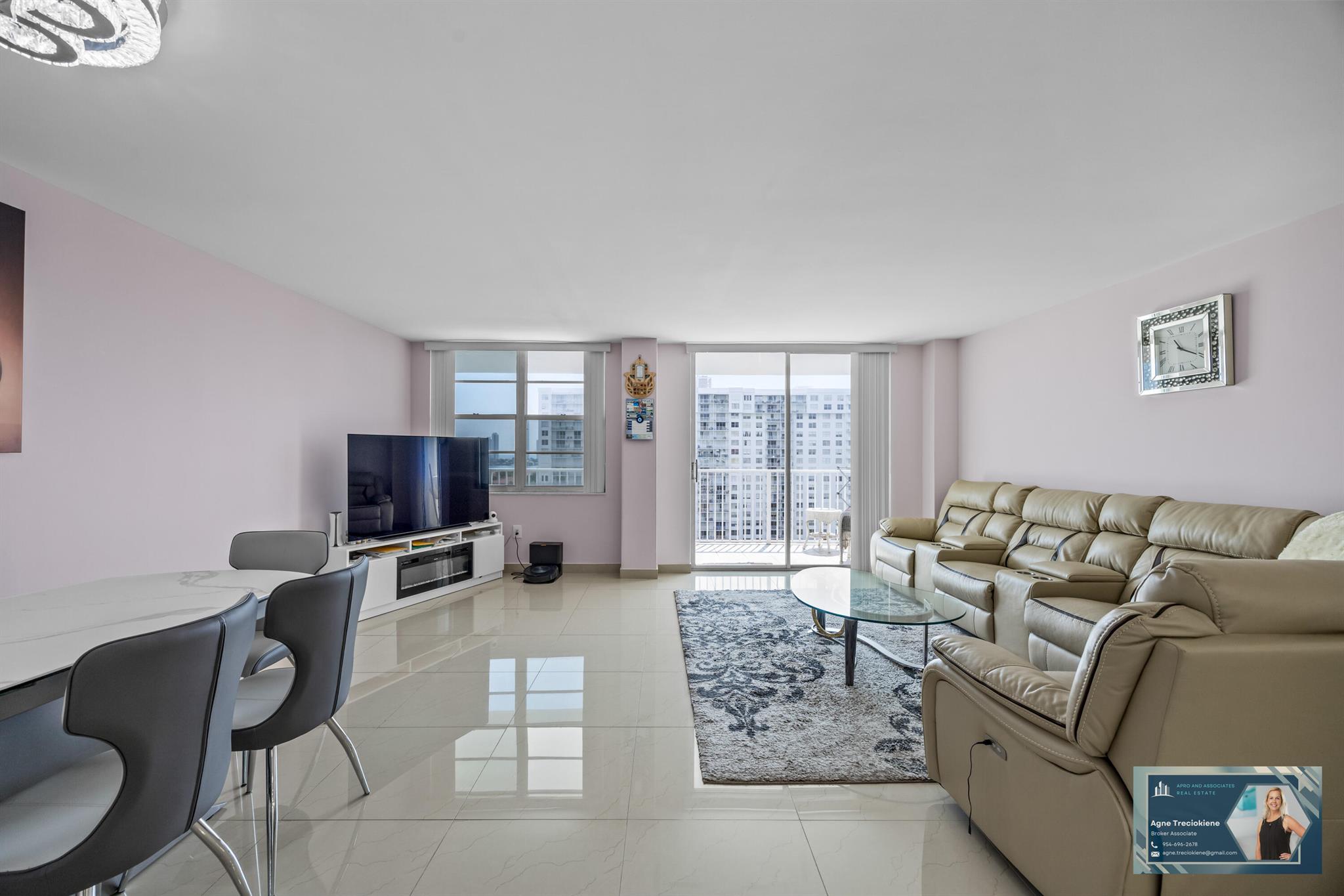 ADMIRALS PORT CONDO WEST - Residential