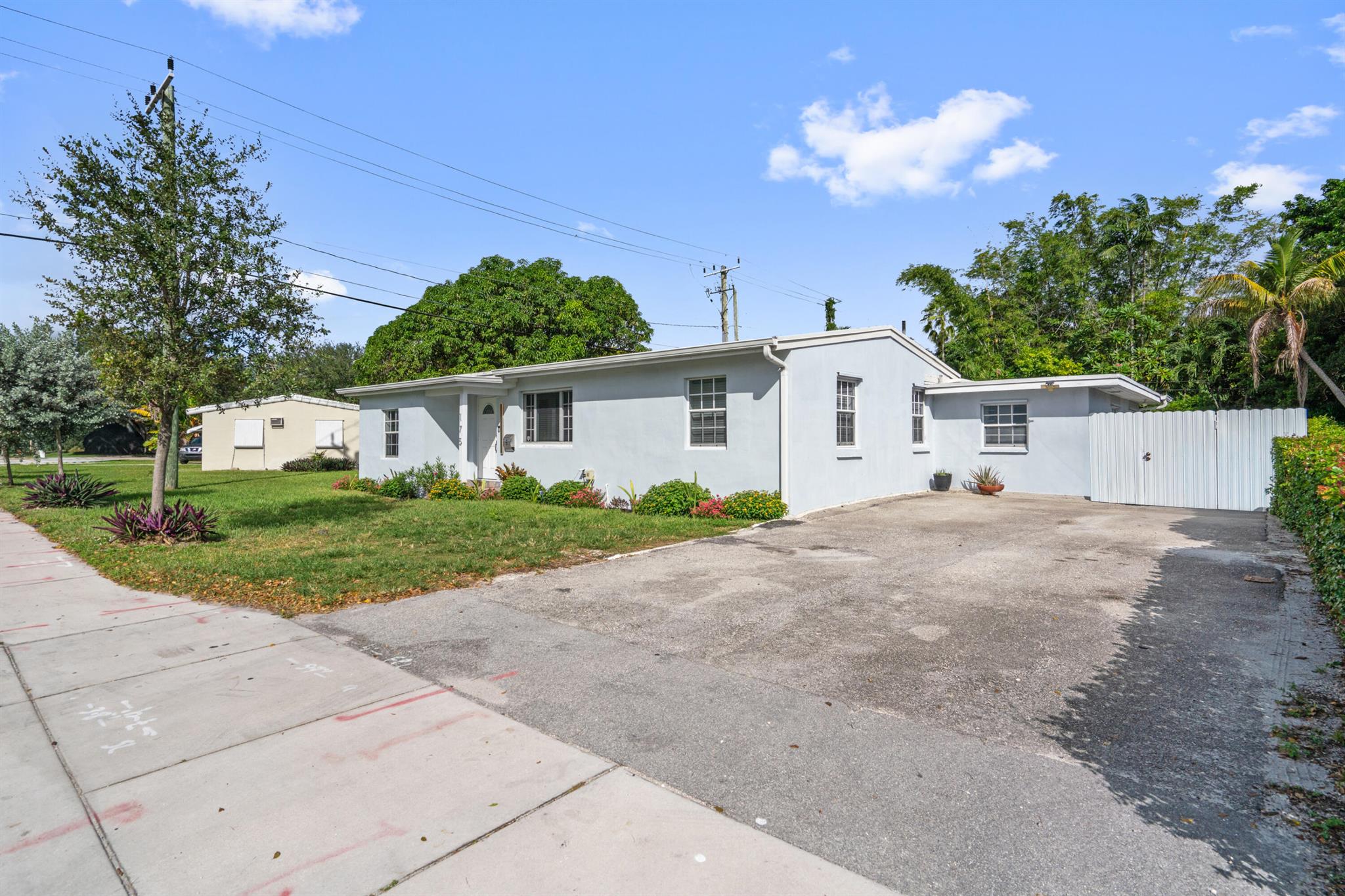 175 NW 125th Street