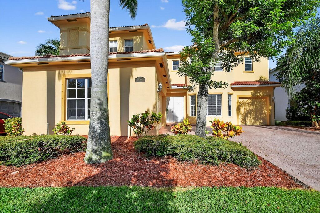 Photo of 8797 Cobblestone Point Circle, Boynton Beach, FL 33472 (MLS # R11109907)
