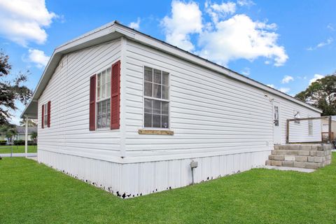 A home in Fellsmere