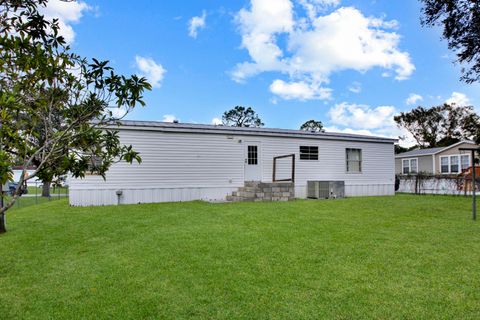 A home in Fellsmere