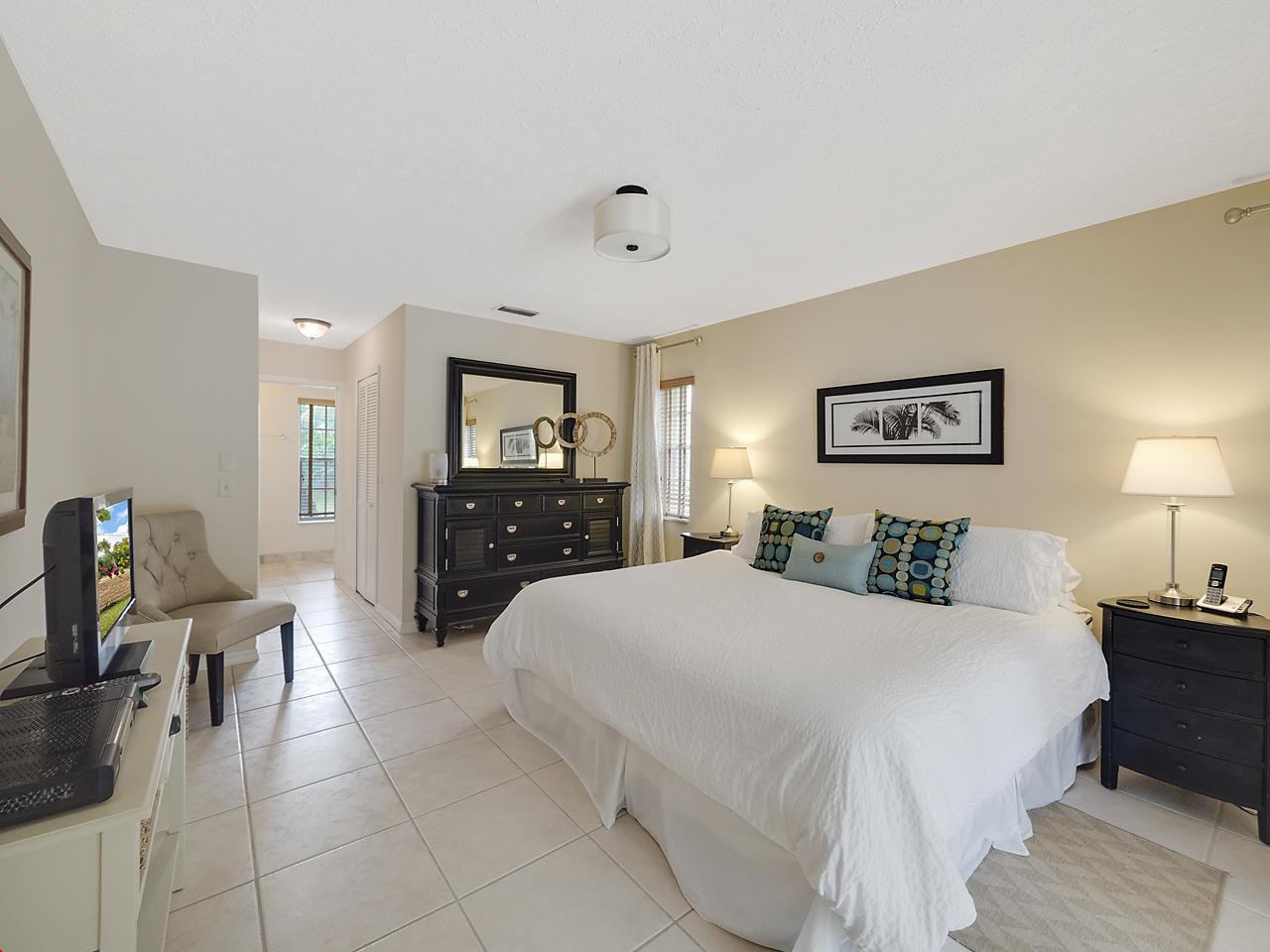 TOMKUS - Residential Lease