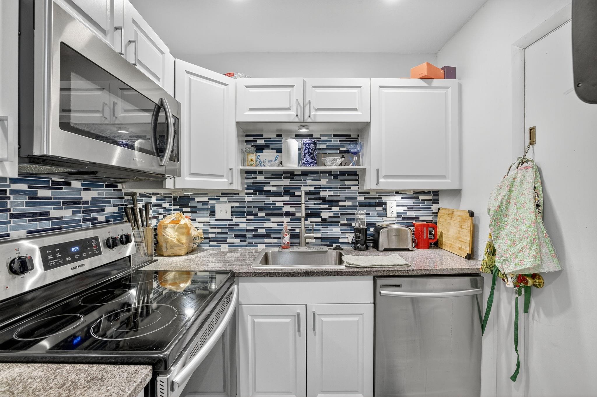 3040 NE 16th Ave 411