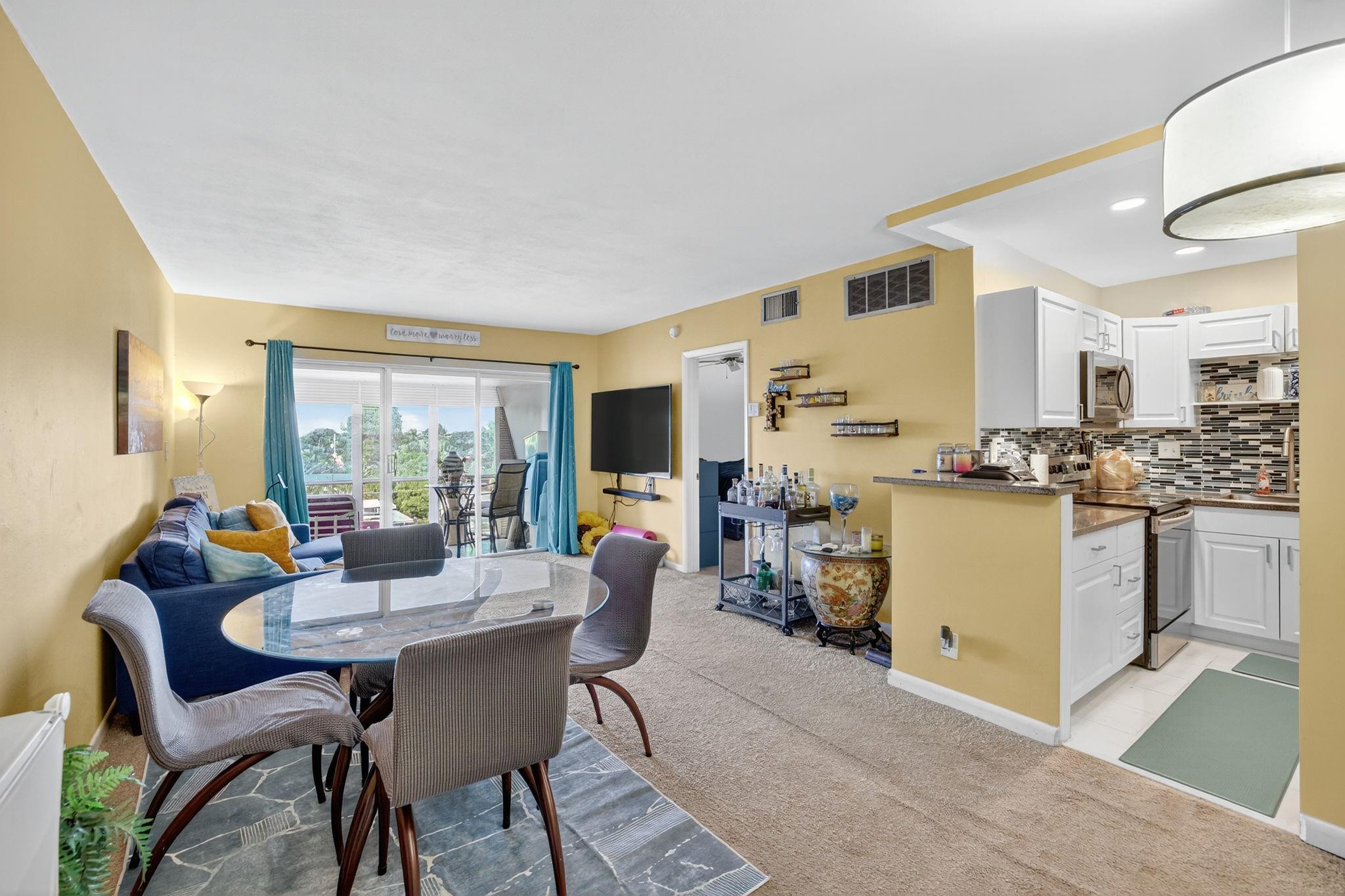 3040 NE 16th Ave 411