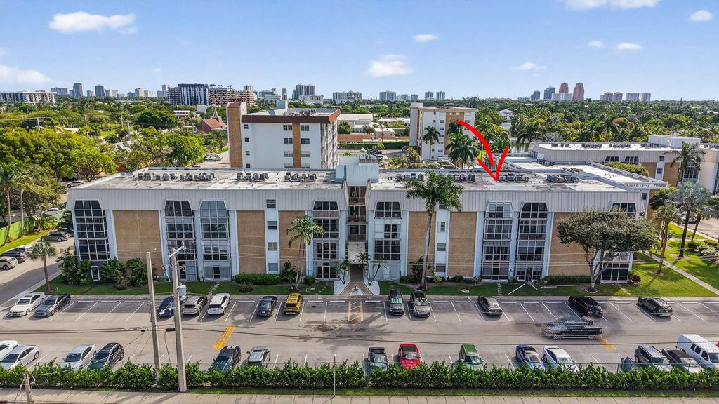 Photo of 3040 NE 16th Ave #411, Oakland Park, FL 33334 (MLS # F10529627)