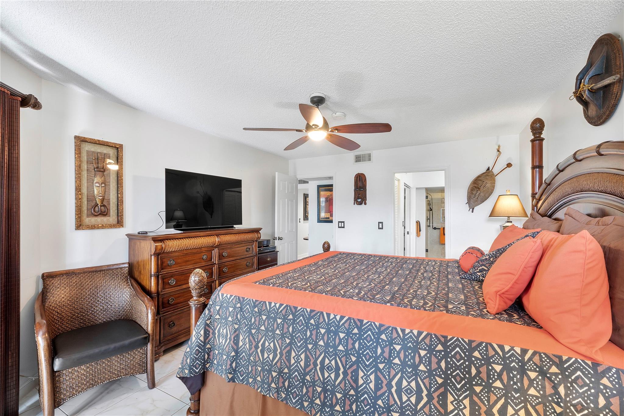 KINGS POINT - Residential