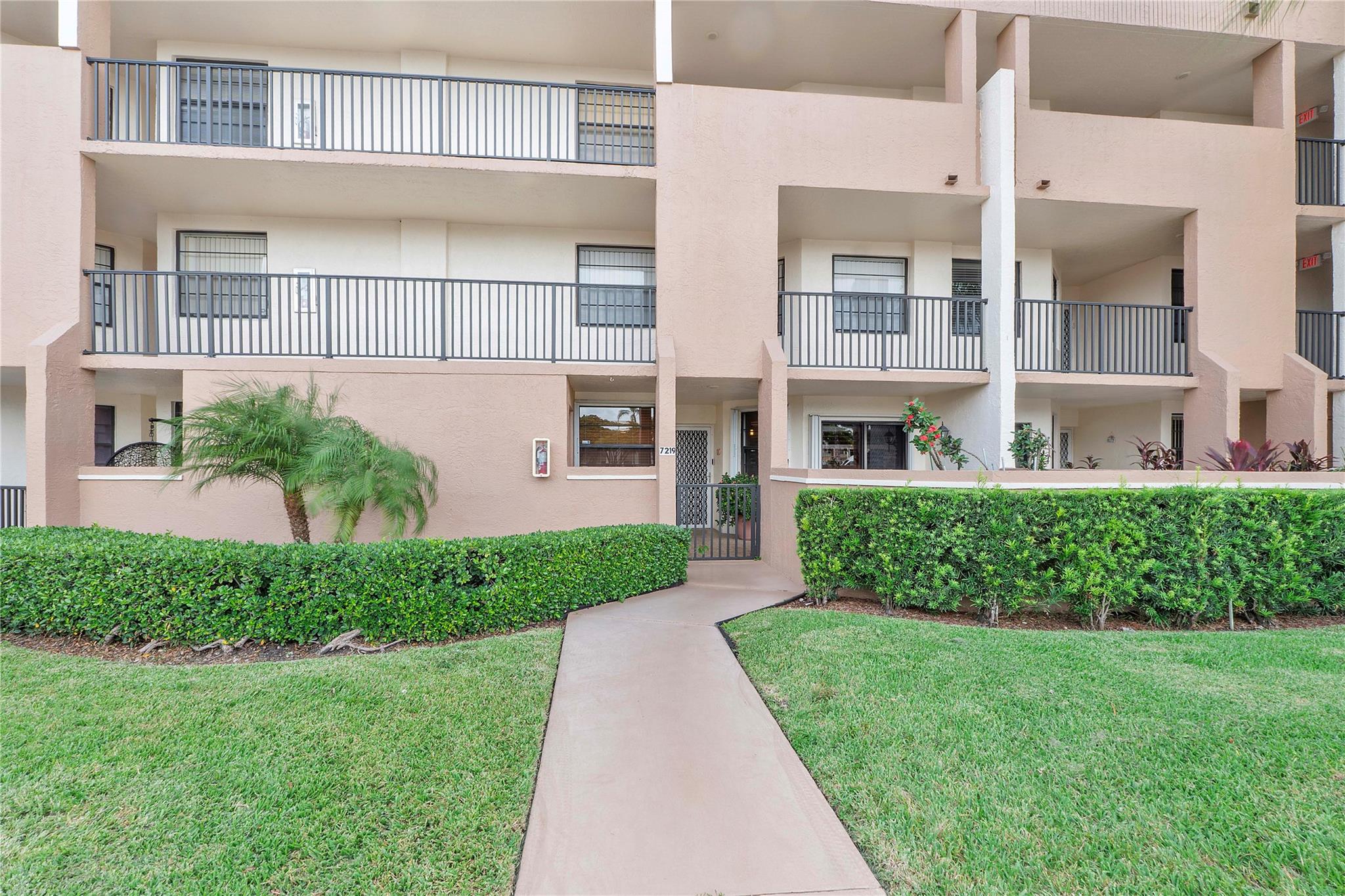 KINGS POINT - Residential
