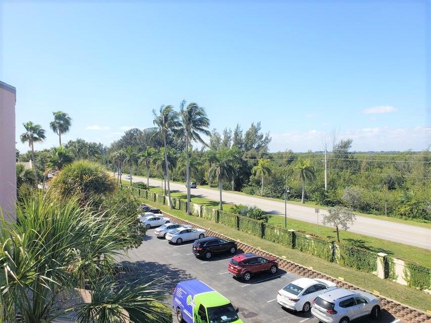 BEACHTREE I CLUSTER, A CONDOMINIUM - Residential