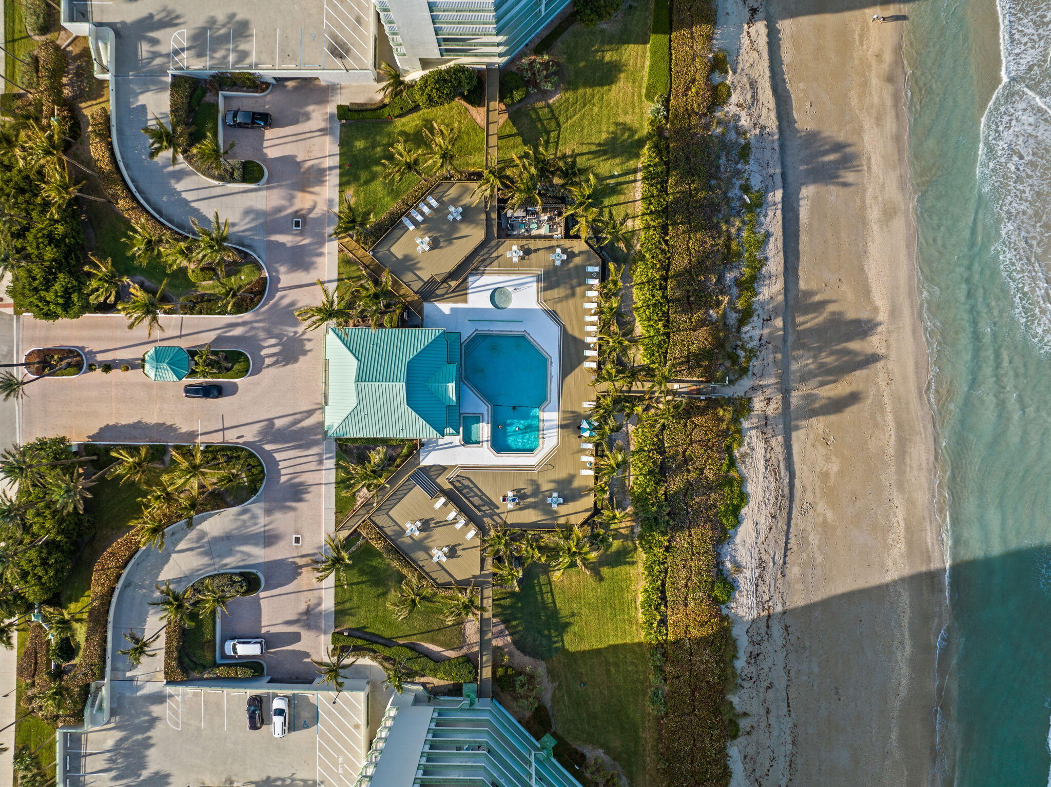 REGENCY ISLAND DUNES TWO CONDOMINIUM - Residential