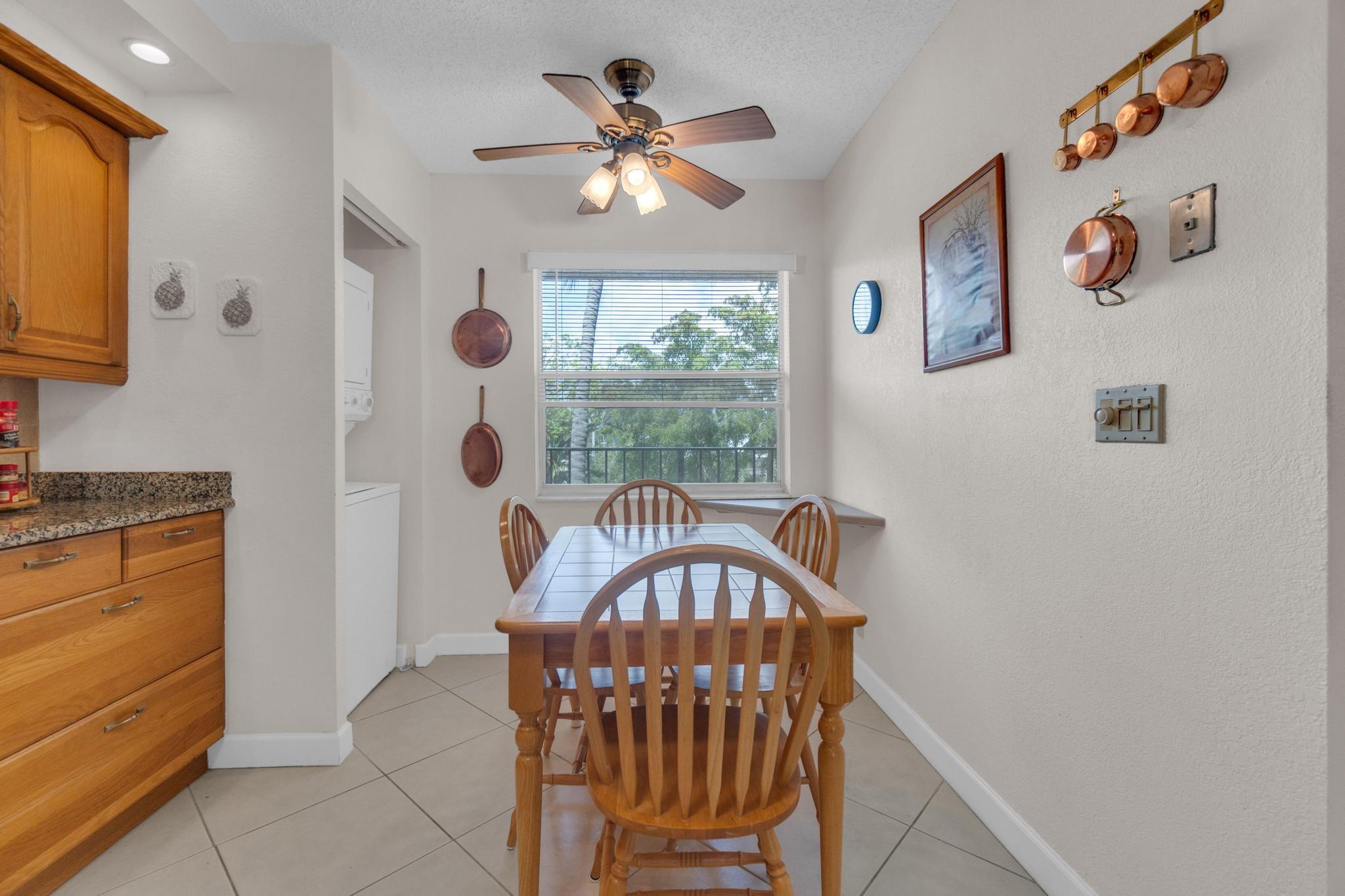 Palm Lakes - Residential
