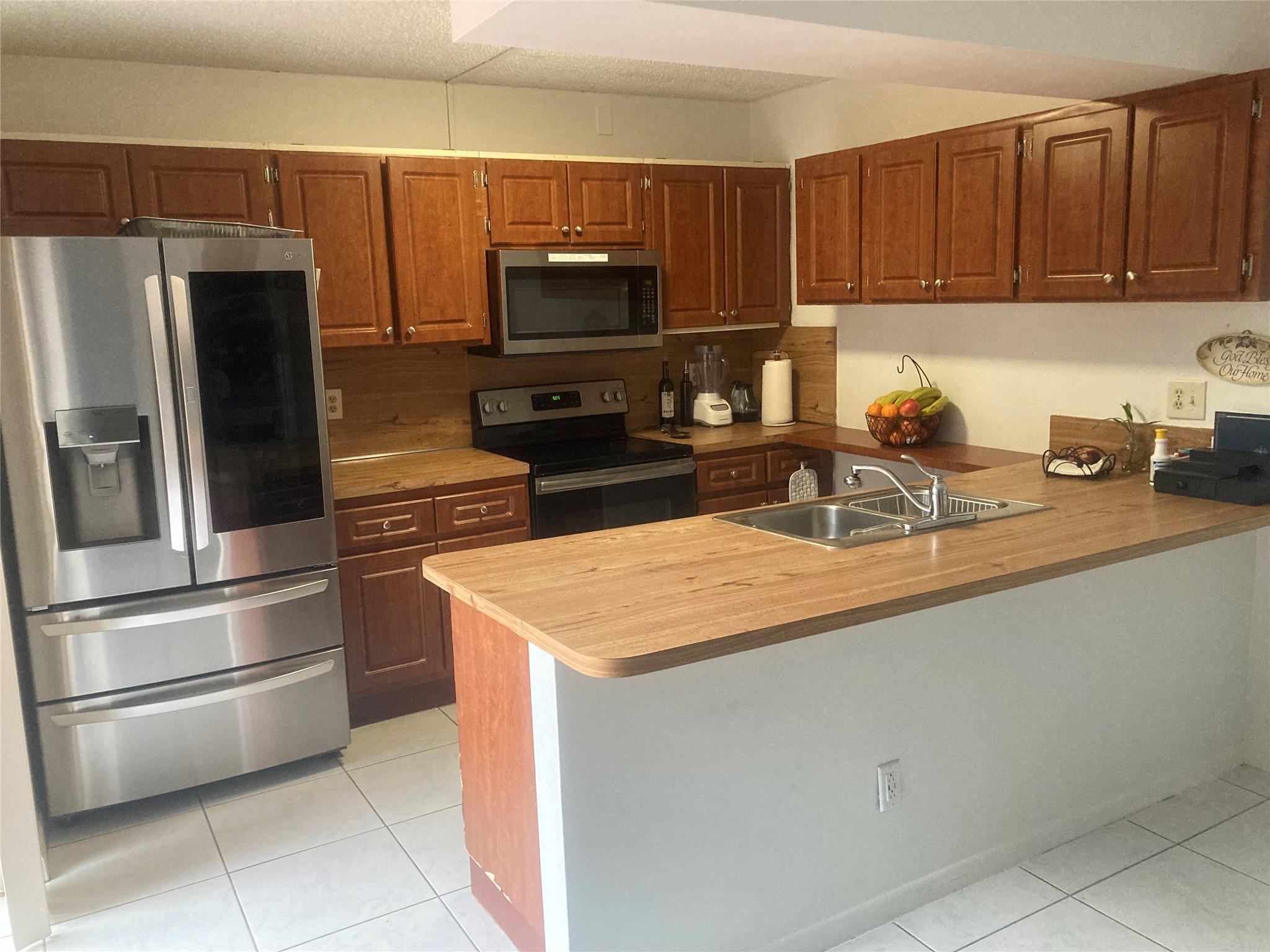 Lake Pine Village 111-30 - Residential Lease