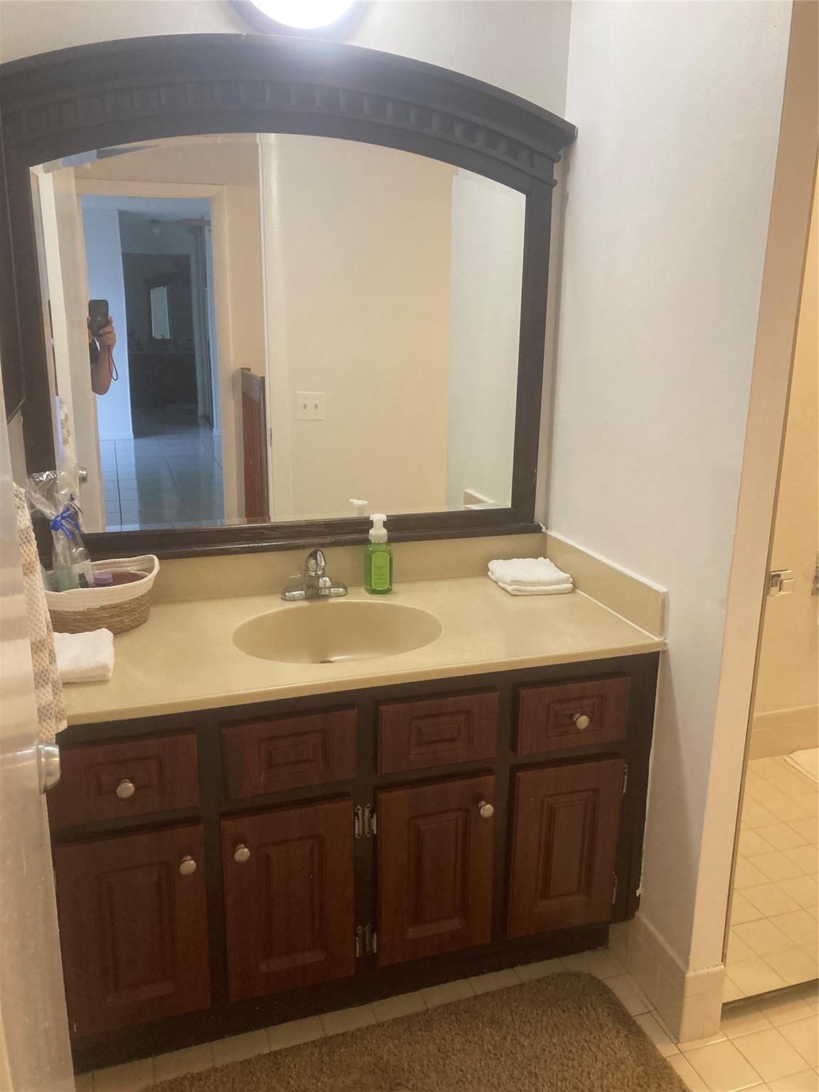 Lake Pine Village 111-30 - Residential Lease