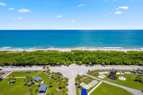 A home in Hutchinson Island