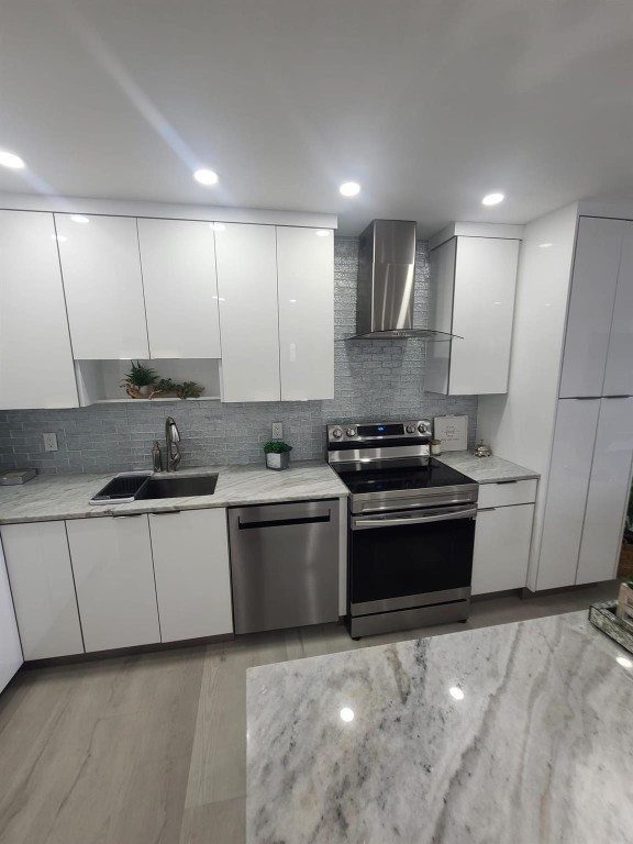 200 S Birch Road 901