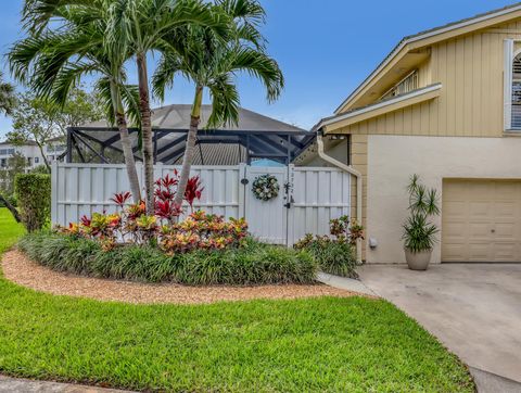 Photo of 12732 Woodmill Drive, Palm Beach Gardens, FL 33418 (MLS # R11138510)