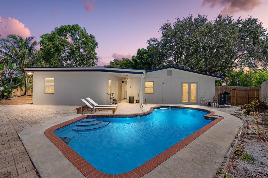 Photo of 1517 NW 12th Avenue, Fort Lauderdale, FL 33311 (MLS # B26004747)