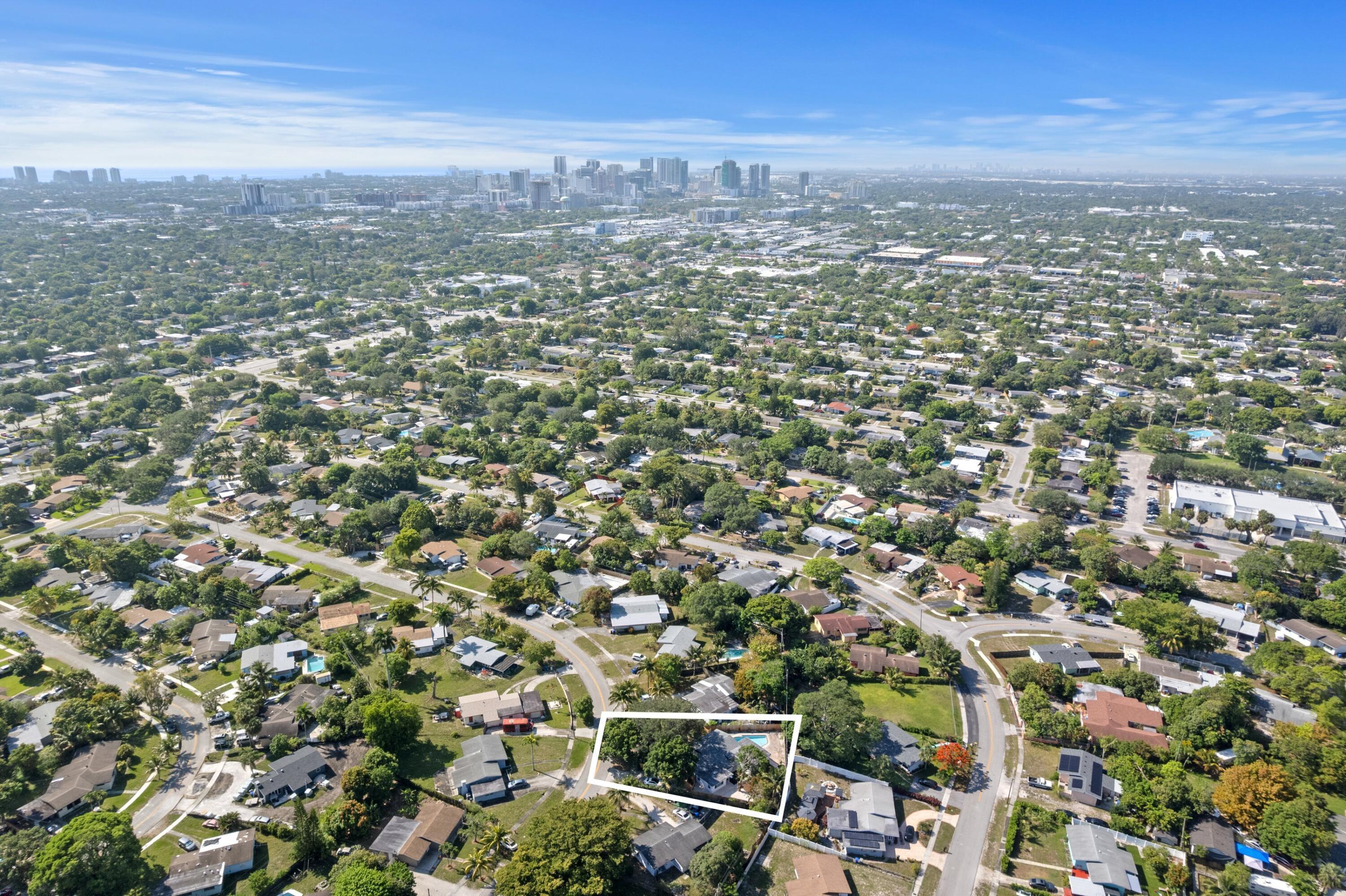 LAUDERDALE VILLAS - Residential