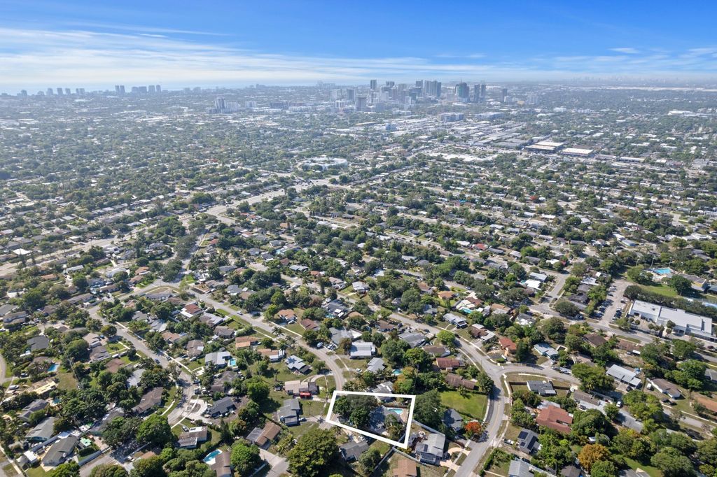 Photo of 1517 NW 12th Avenue, Fort Lauderdale, FL 33311 (MLS # B26004747)