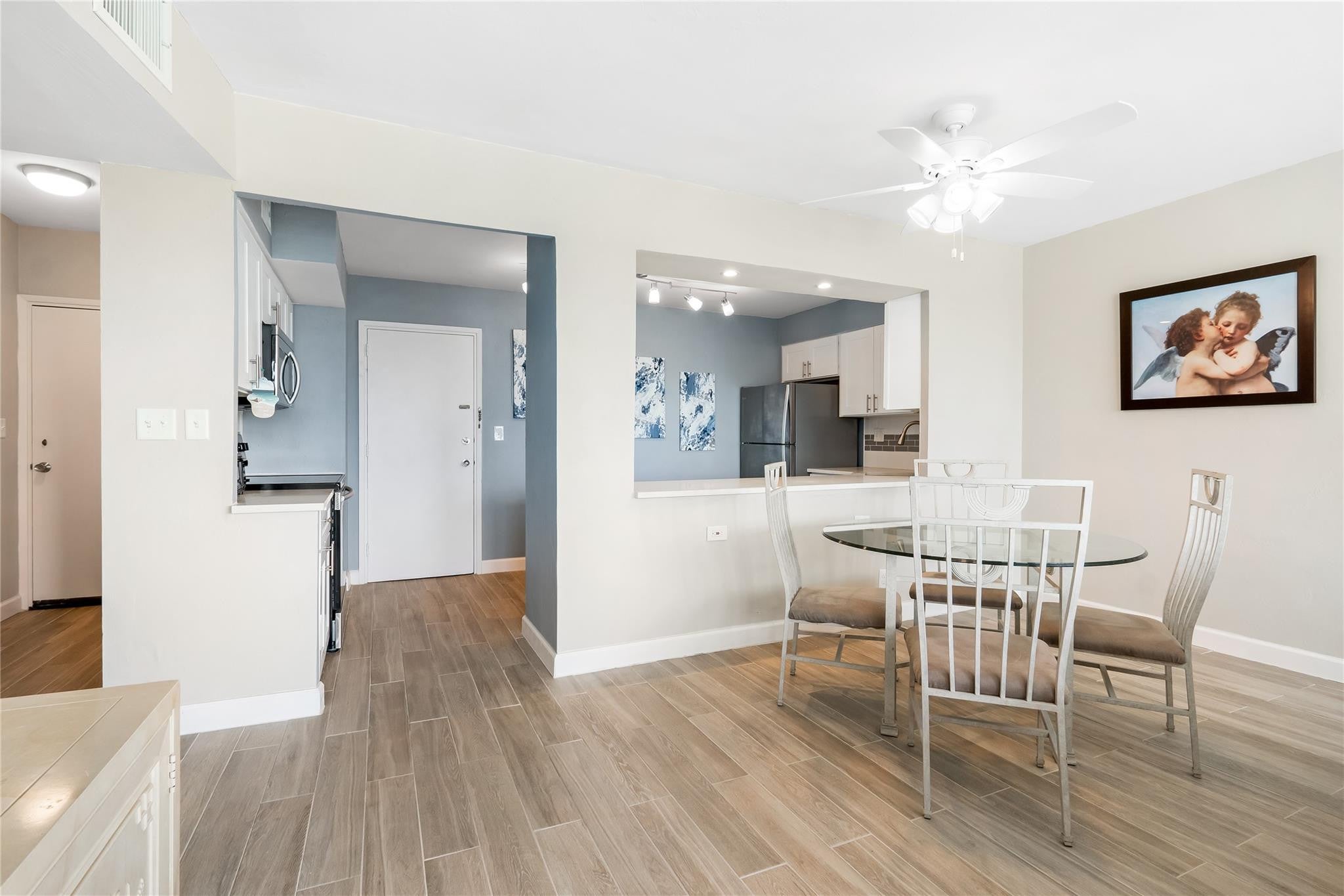 3233 NE 34TH Street 410