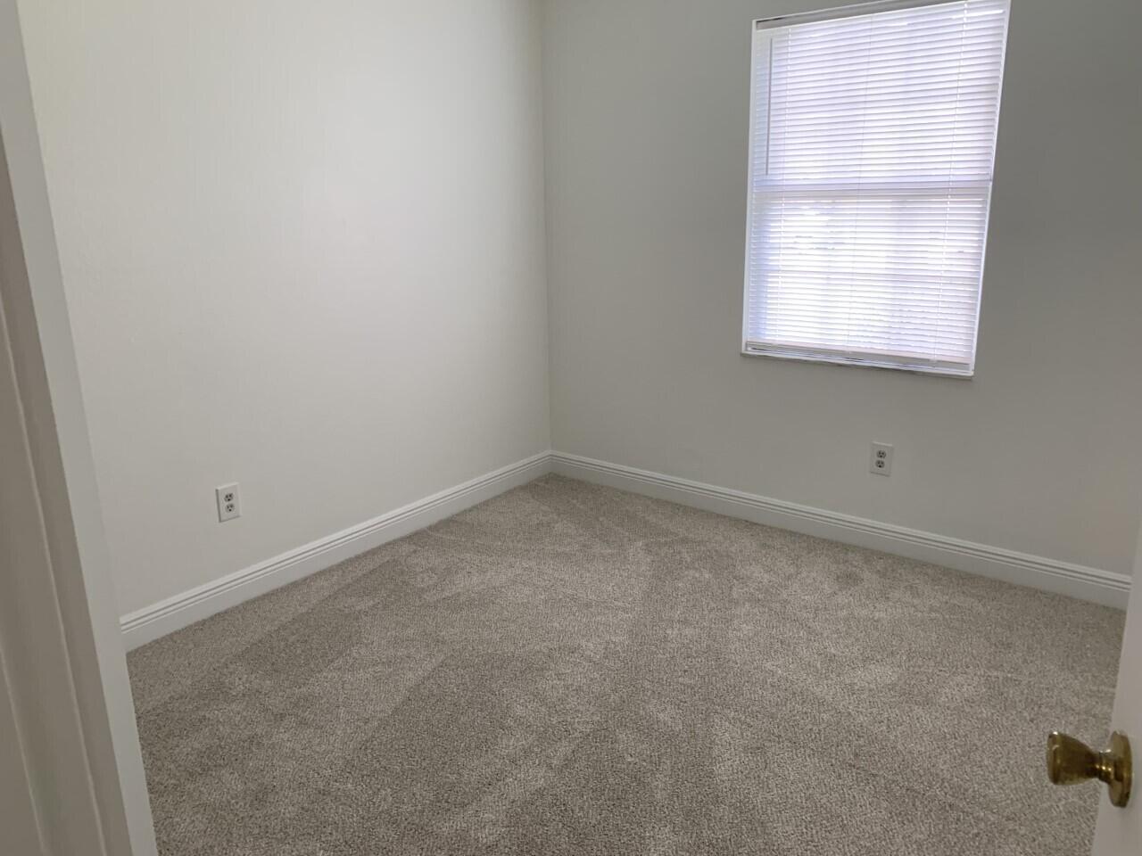 PORT ST LUCIE SECTION 40 - Residential Lease