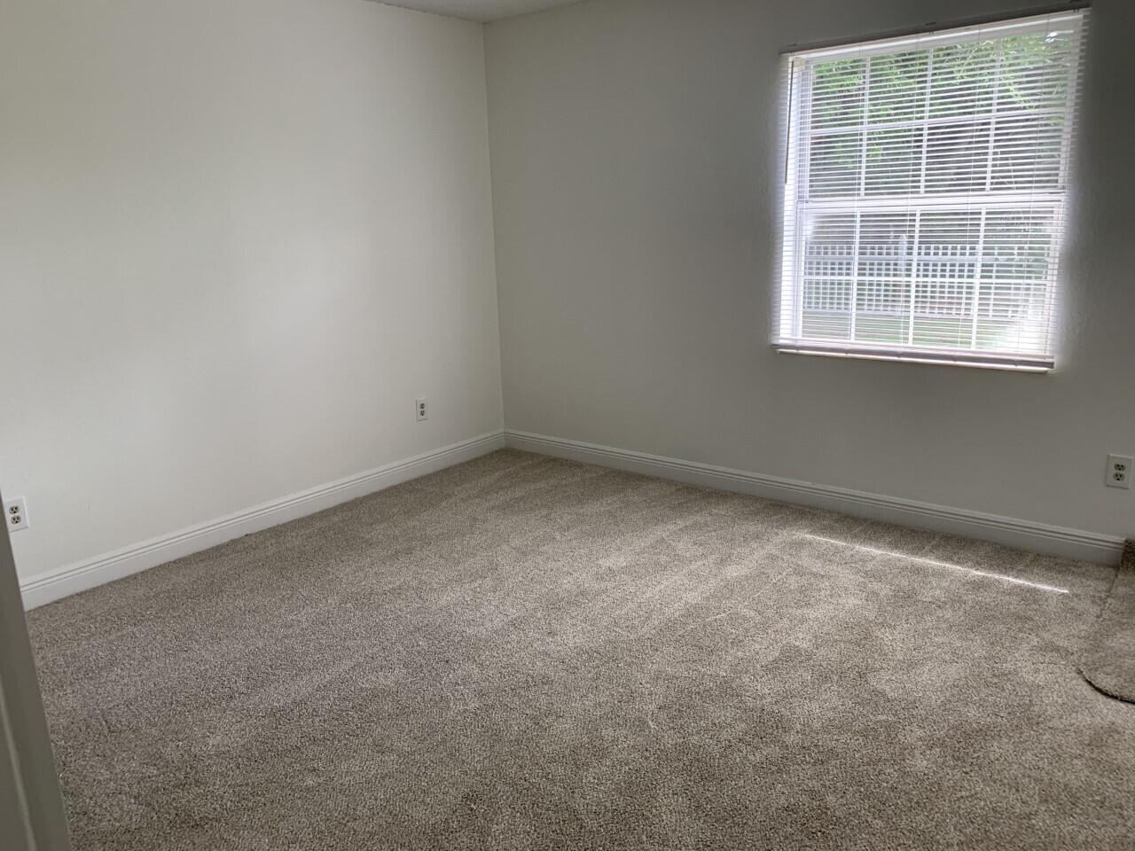 PORT ST LUCIE SECTION 40 - Residential Lease