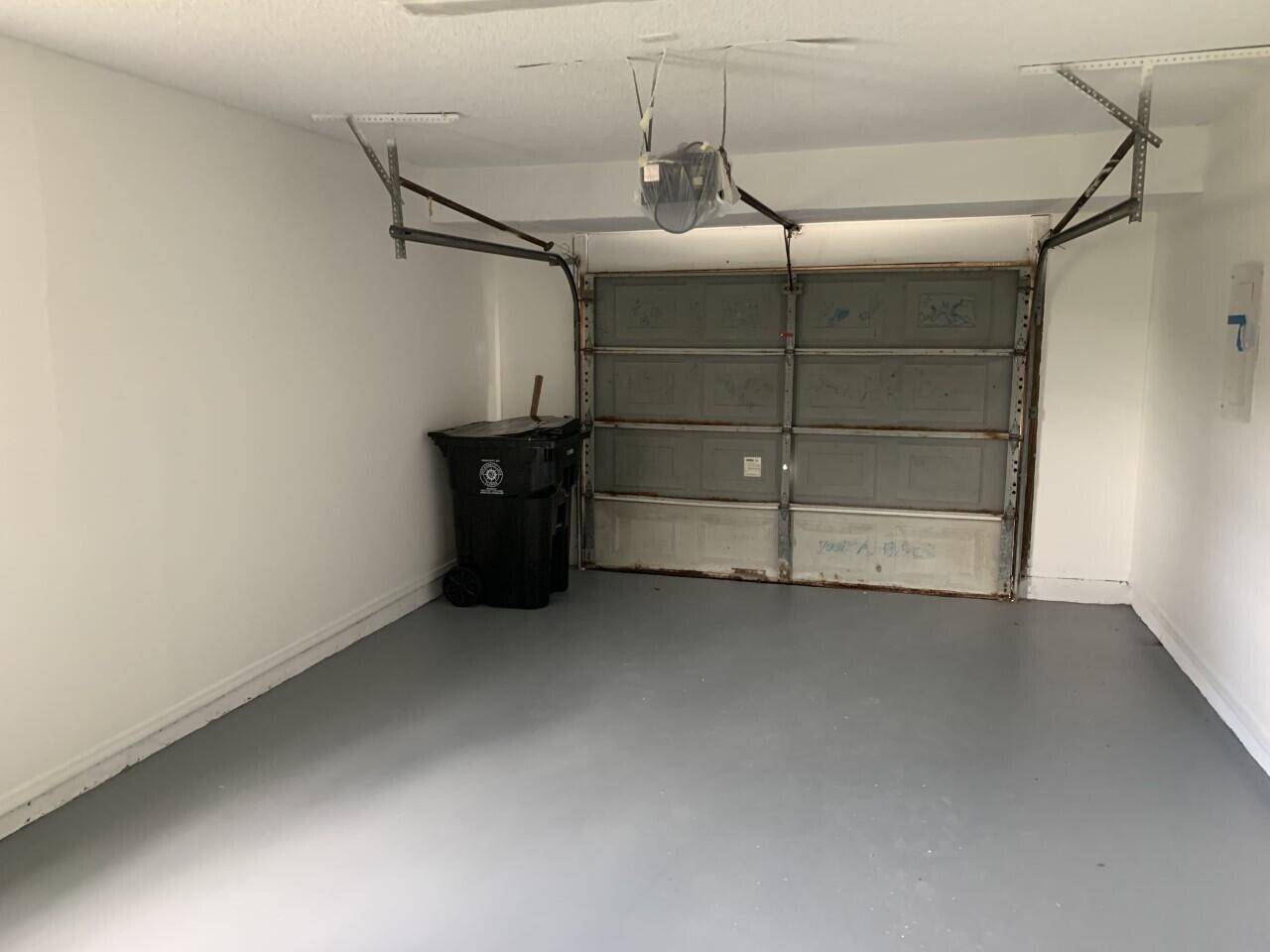PORT ST LUCIE SECTION 40 - Residential Lease