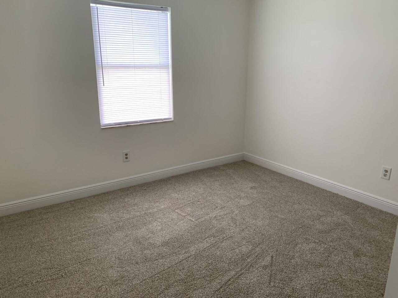 PORT ST LUCIE SECTION 40 - Residential Lease