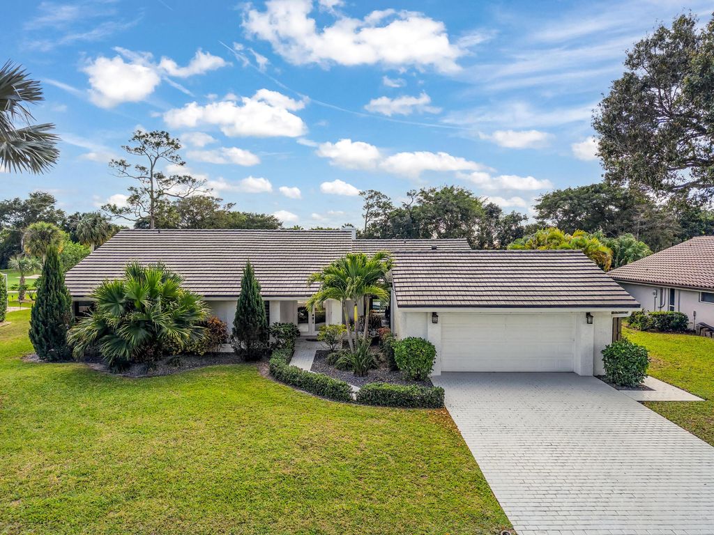 Photo of 10198 Boca Woods Lane, Boca Raton, FL 33428 (MLS # R11057901)
