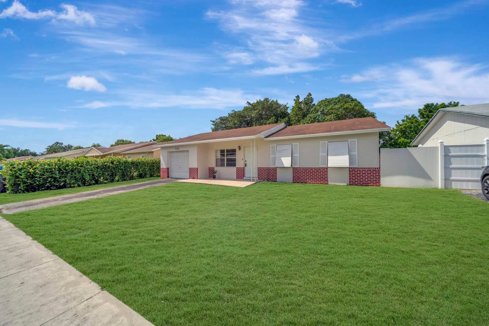 310 SW 78TH Terrace