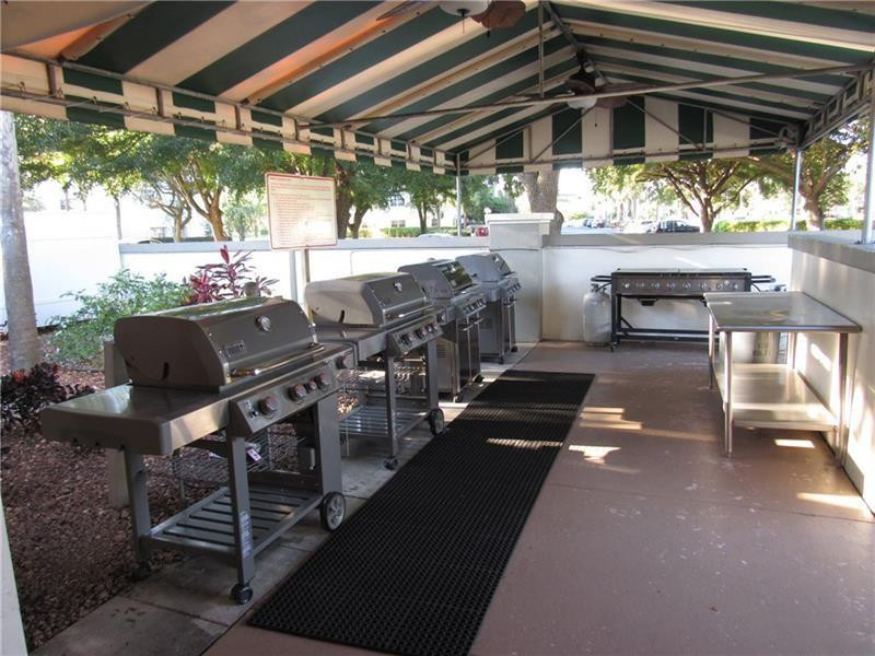 ARUBA VILLAGE - Residential