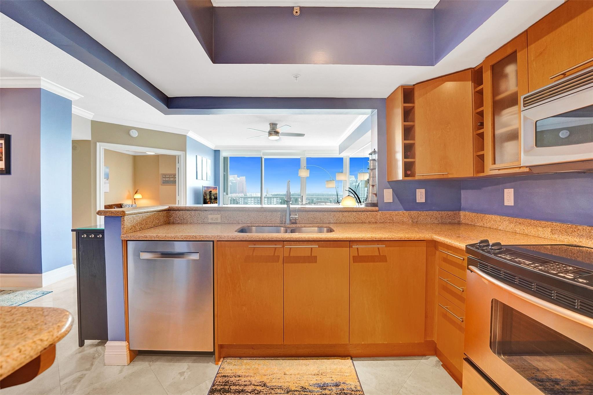 3020 NE 32nd Ave 1025