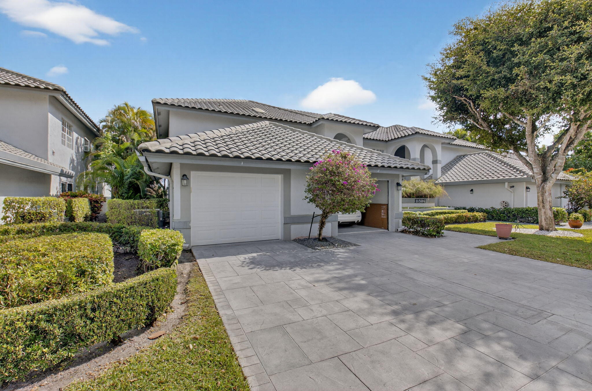 BRIARWOOD AT INDIAN SPRINGS CONDO - Residential