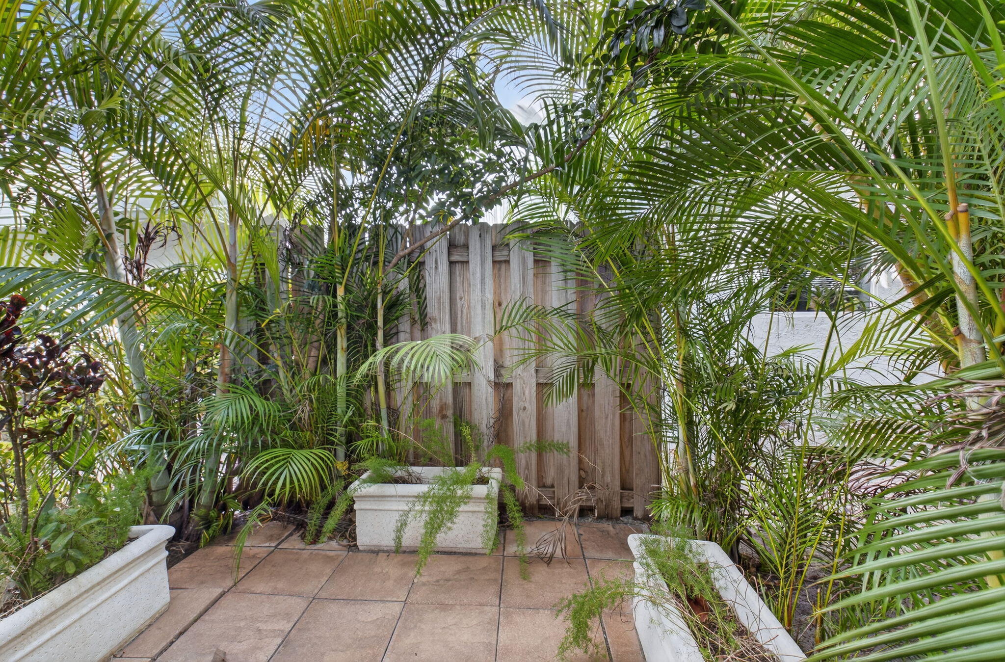 BRIARWOOD AT INDIAN SPRINGS CONDO - Residential