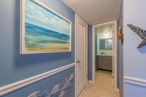 Condominium in Juno Beach FL 630 Ocean Drive Dr 24.jpg