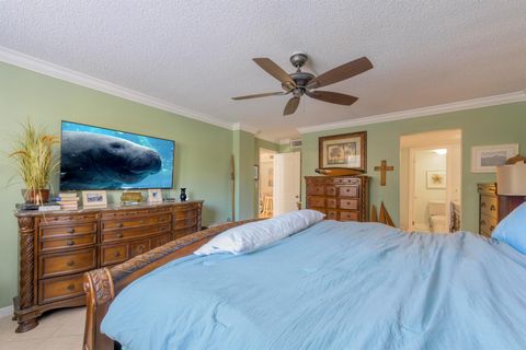 Condominium in Juno Beach FL 630 Ocean Drive Dr 28.jpg