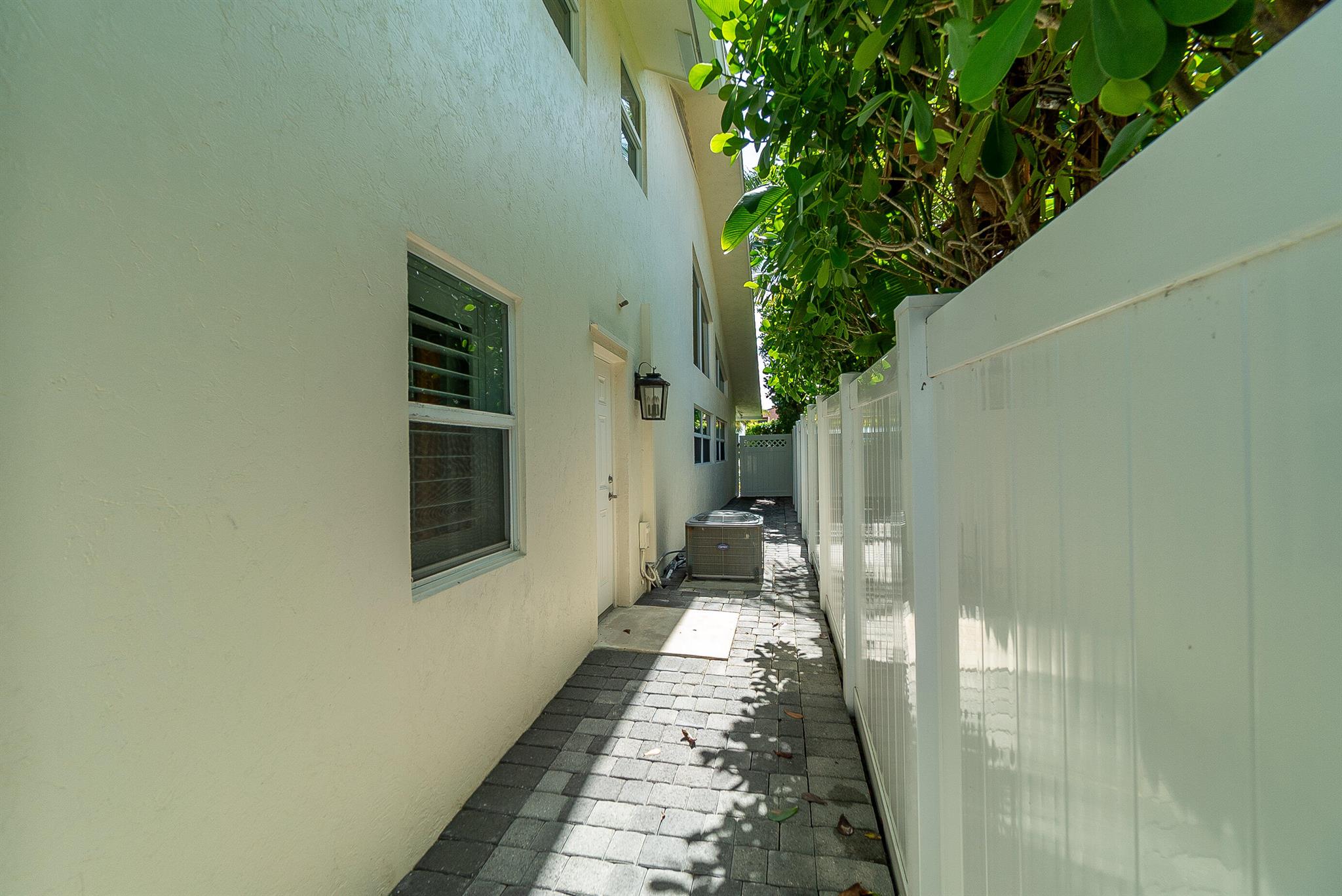 HYPOLUXO ISLAND ADD 2 - Residential