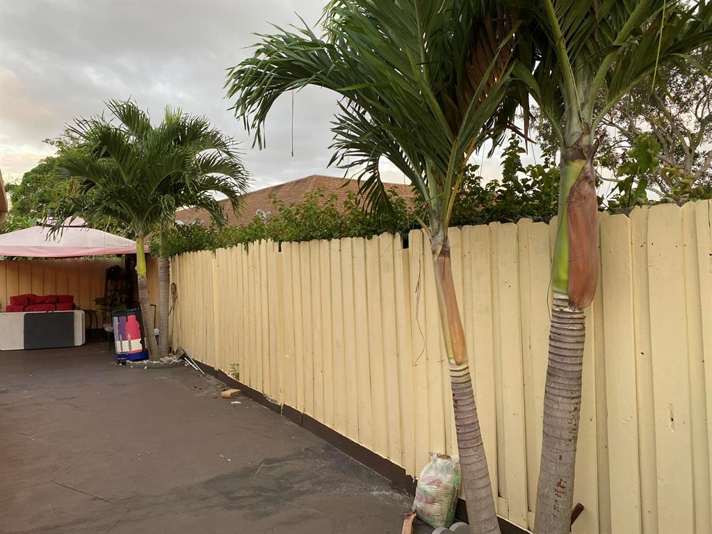 WATERWAY COVE OF WELLINGTON - Residential