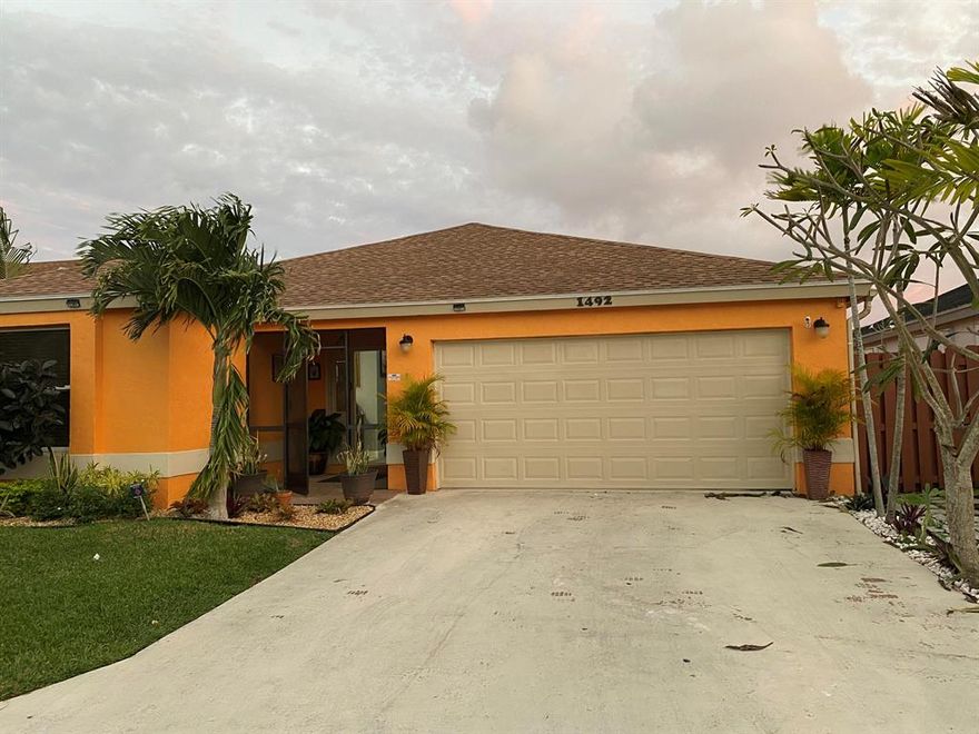 Wonderful location for this 3/2. This house locates at the end of a quiet street and sits on generous lot with private, sunroom/patio! recently updated kitchen and freshly painted interior/exterior including 2 car garages, and new roof. Come see this adorable home before it's gone!

The owner is currently occupied the property please schedule online for showing approval.