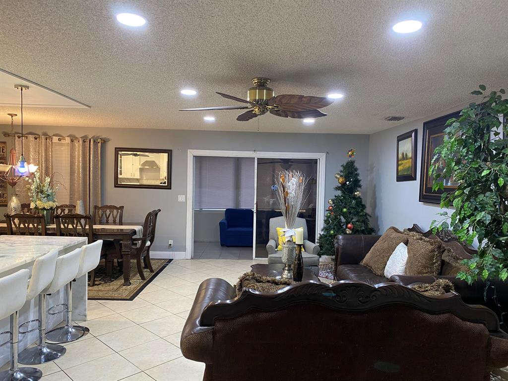 WATERWAY COVE OF WELLINGTON - Residential