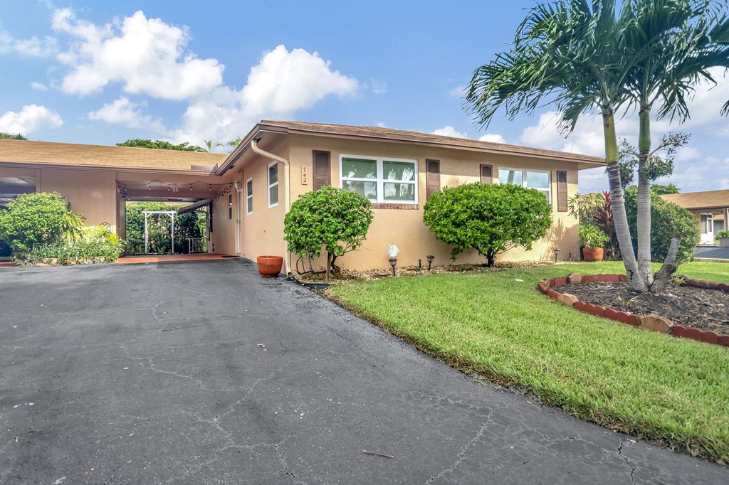 Photo of 742 Whippoorwill Lane, Delray Beach, FL 33445 (MLS # R11024125)