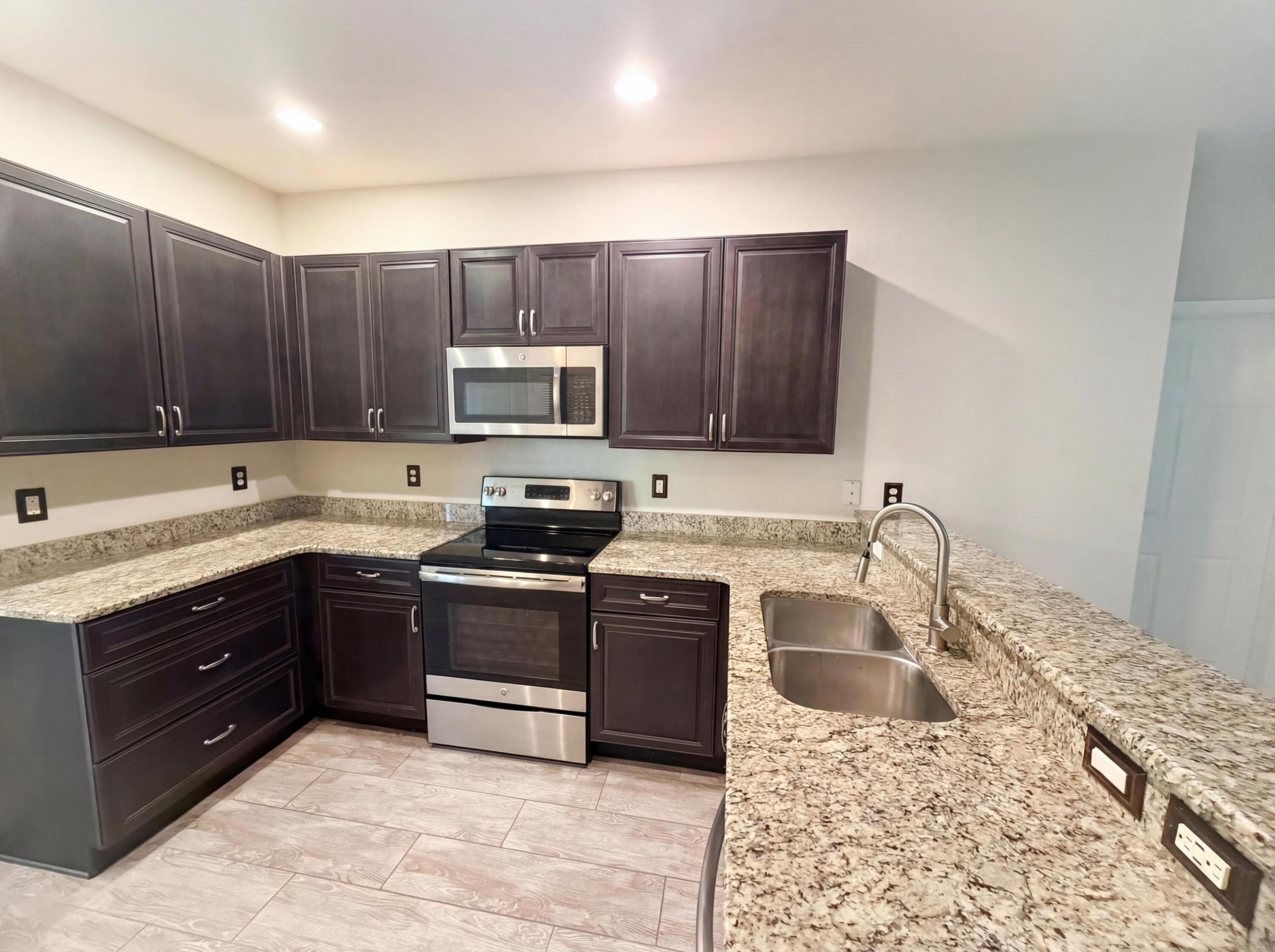 RIVER PLACE ON THE ST LUCIE NO. 8 - Residential