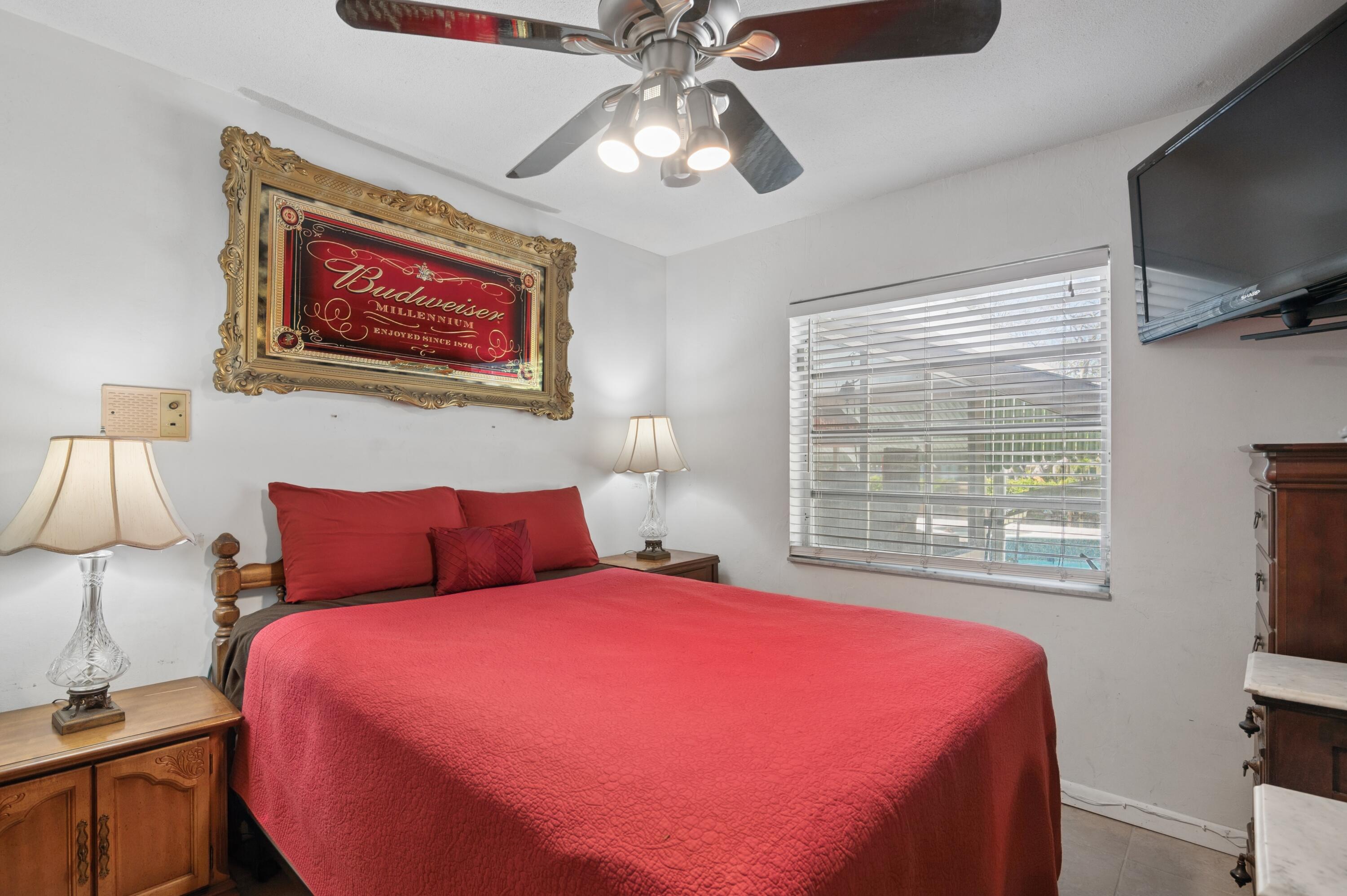 COUNTRY CLUB ESTATES UNIT - Residential