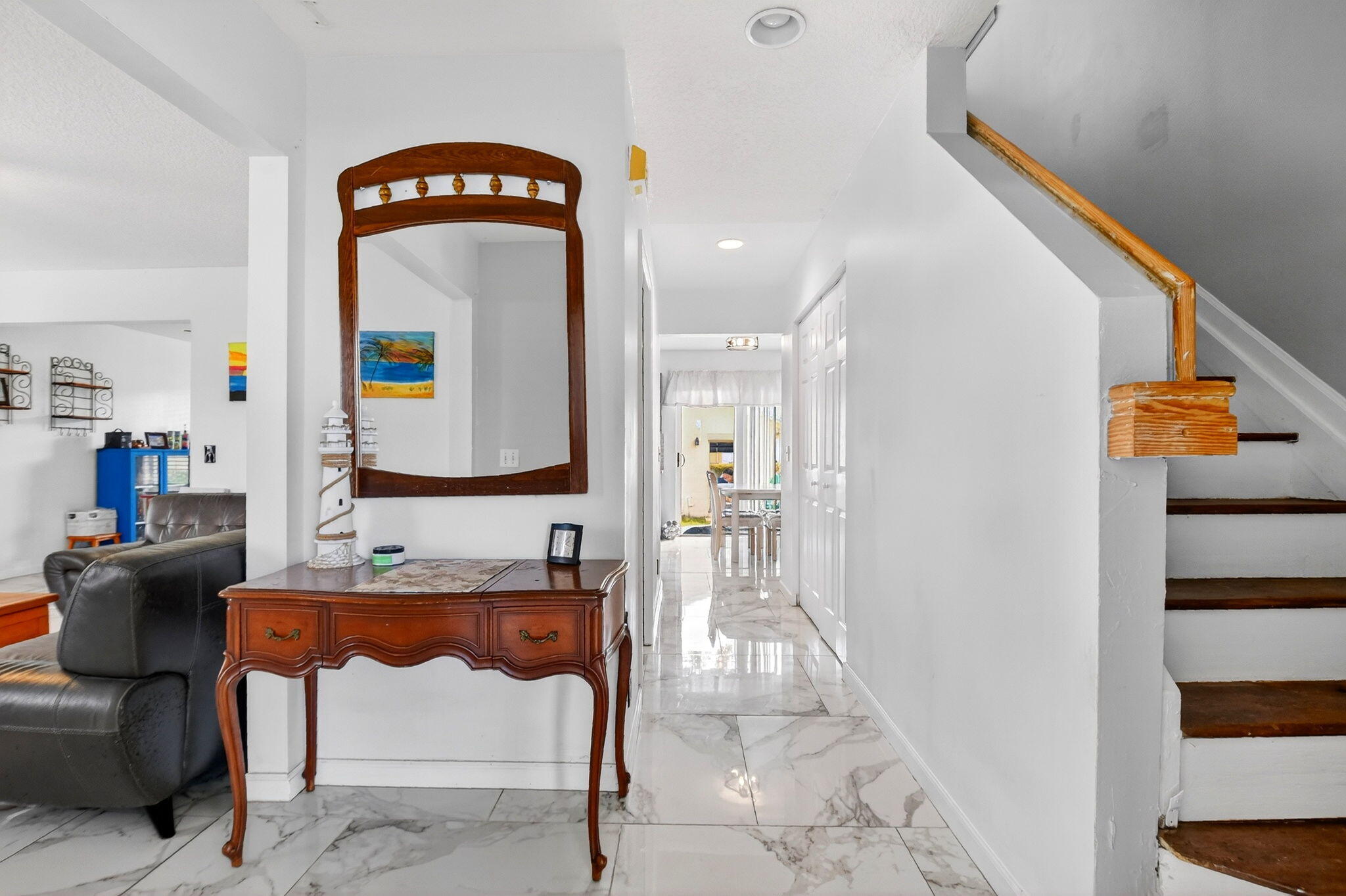 LYMAN VLG - Residential