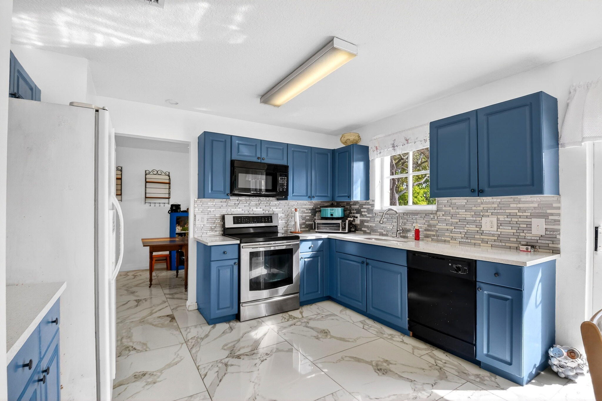 LYMAN VLG - Residential