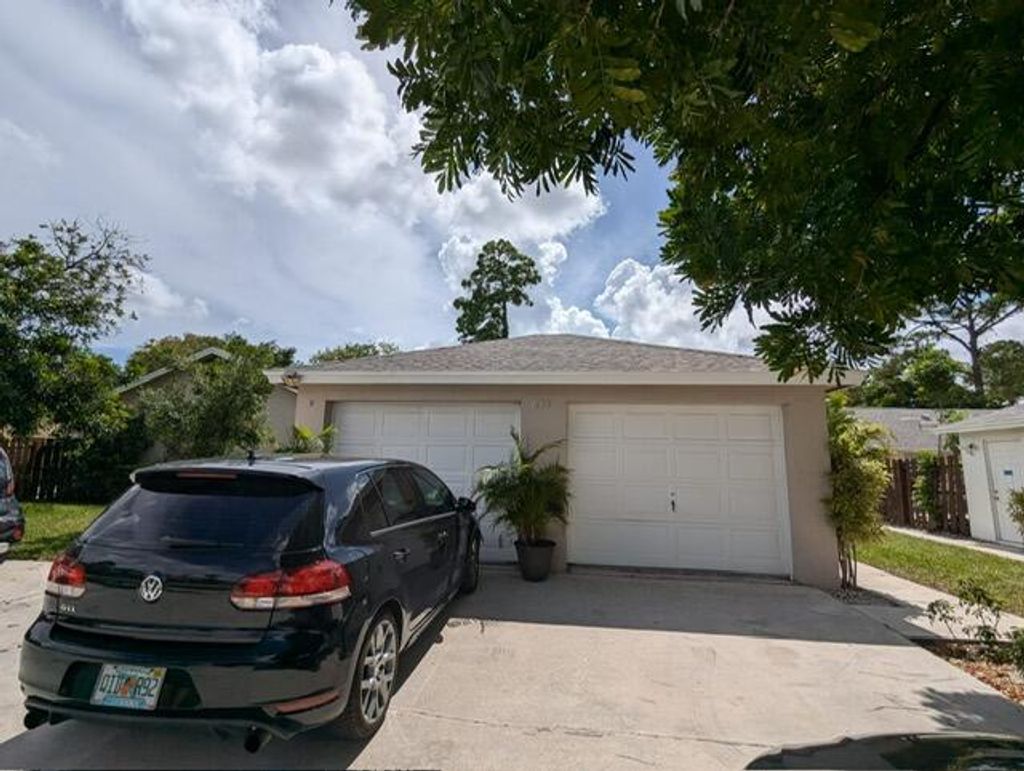 Photo of 1157 Hyacinth Place #C, Wellington, FL 33414 (MLS # B26022025)