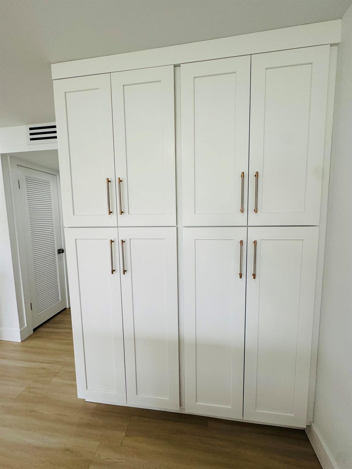 KINGS POINT - Residential