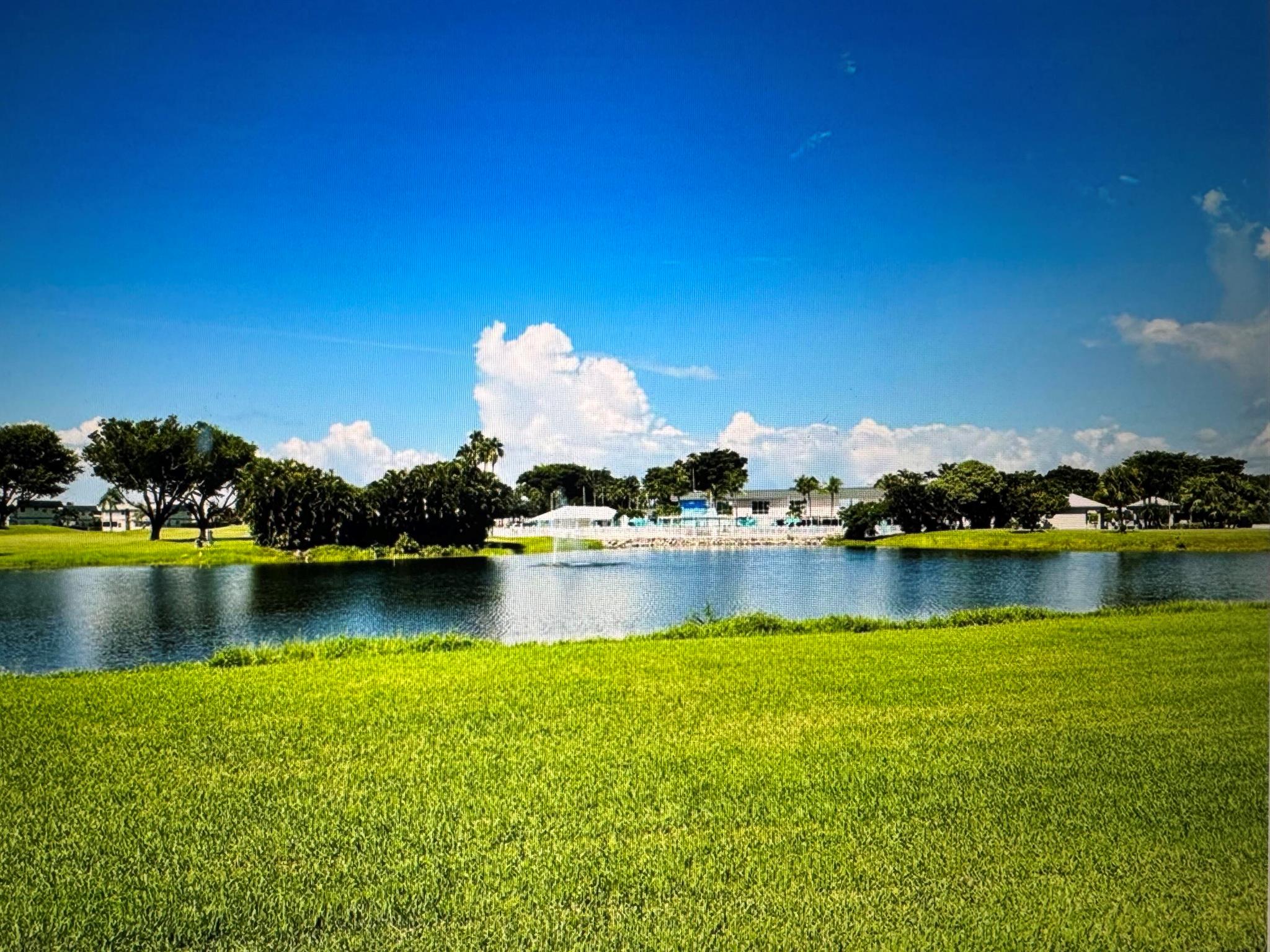 KINGS POINT - Residential