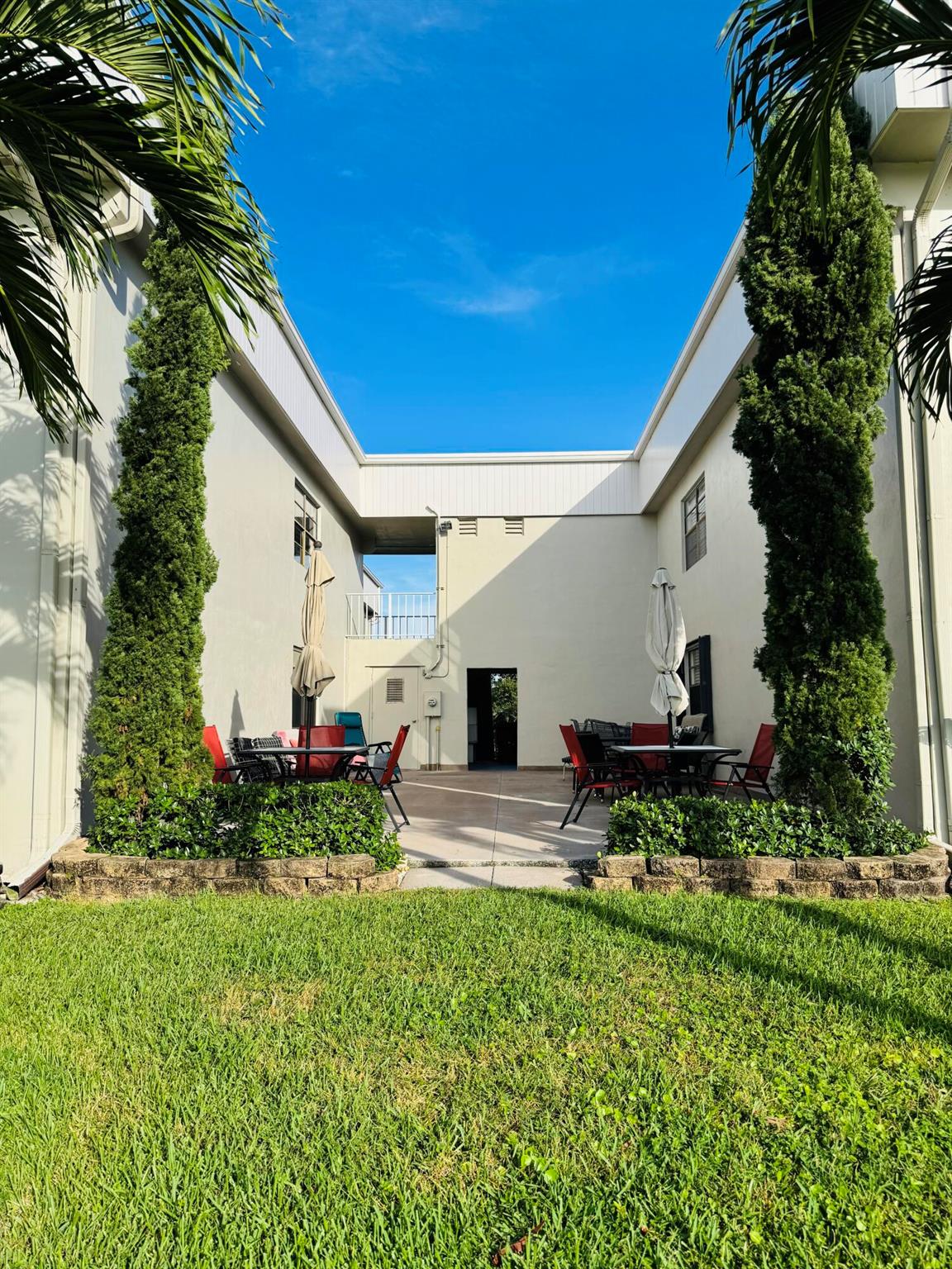 KINGS POINT - Residential