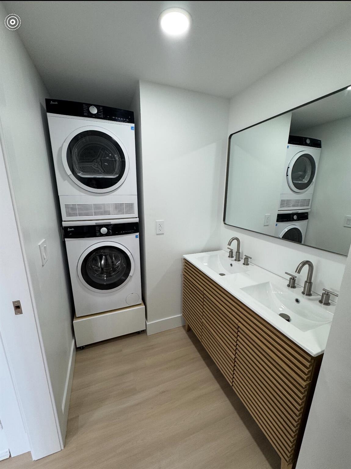 KINGS POINT - Residential