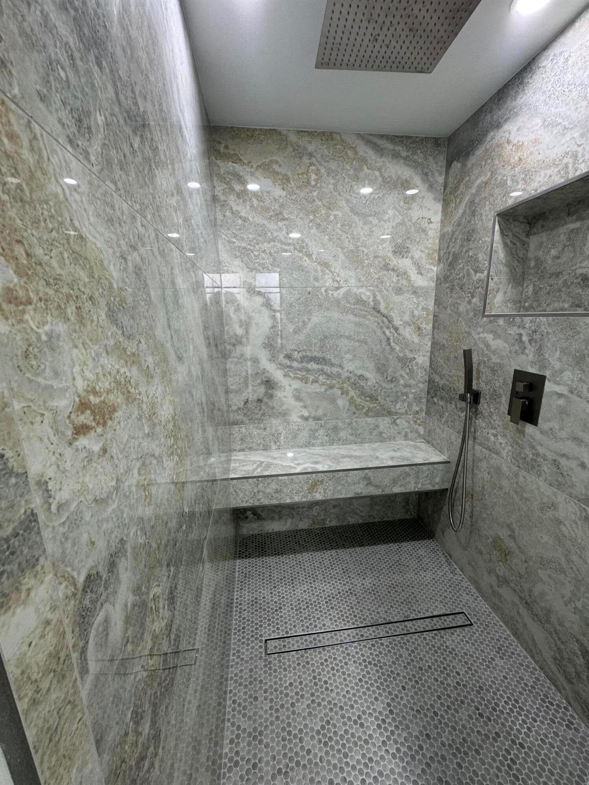 KINGS POINT - Residential